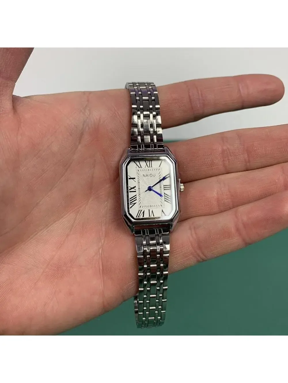 Y2k 2000s vintage style essential minimalist retro stainless steel cute
